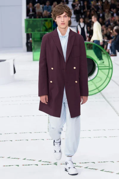 Look 8